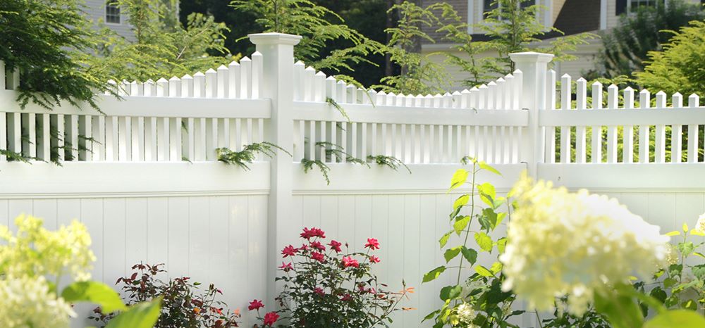 Mr. Fence vinyl fence