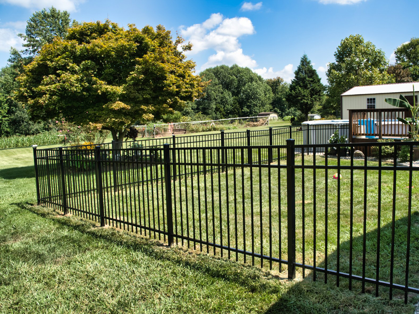Photo of an Indiana aluminum fence