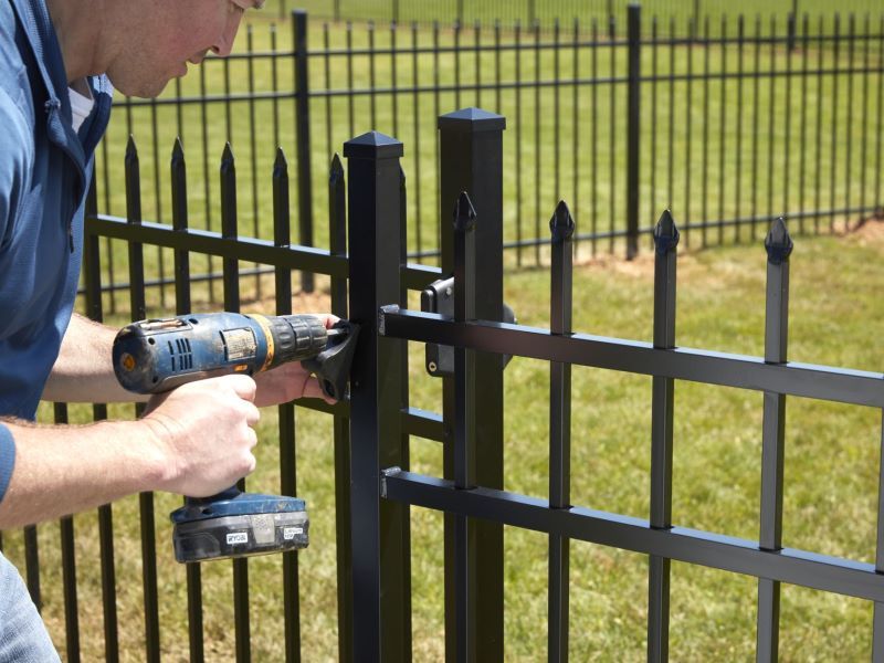 DIY fencing in Evansville Indiana