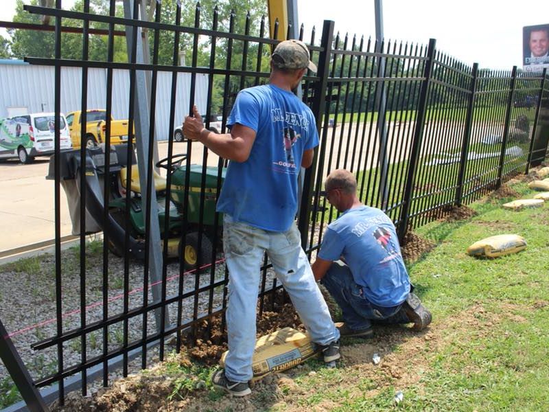 fencing with professional installation in Evansville Indiana