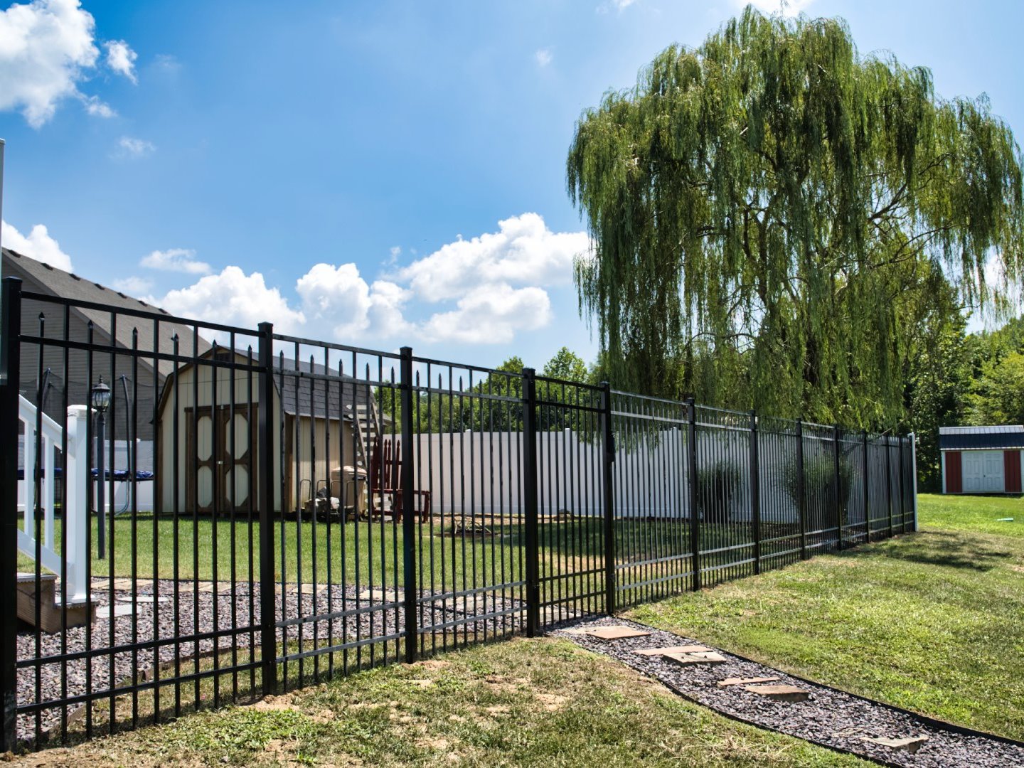 Illinois fence company aluminum fence