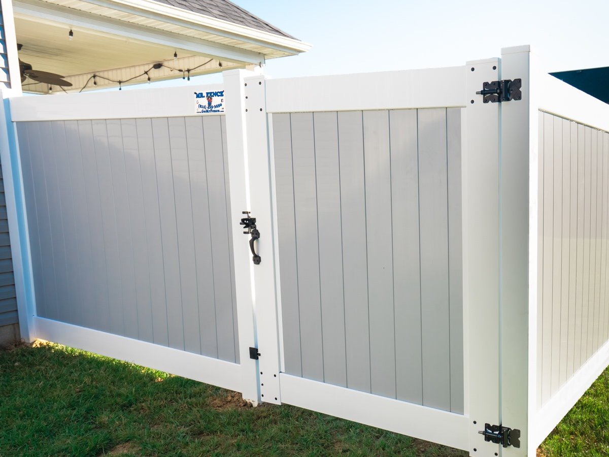 Illinois fence company aluminum fence