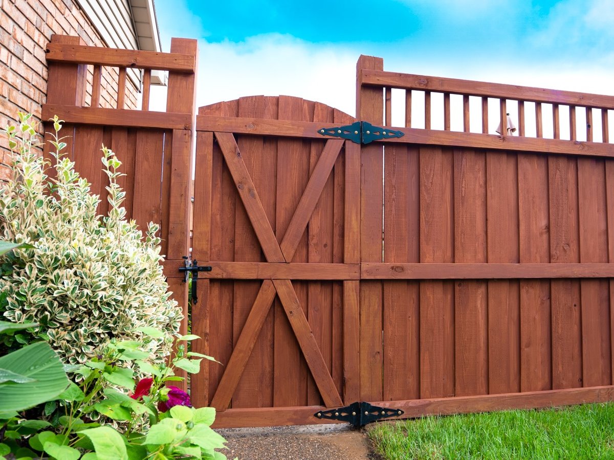 wood fence Illinois