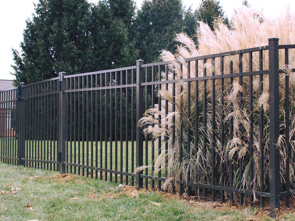 Uniontown Kentucky Fence Project Photo